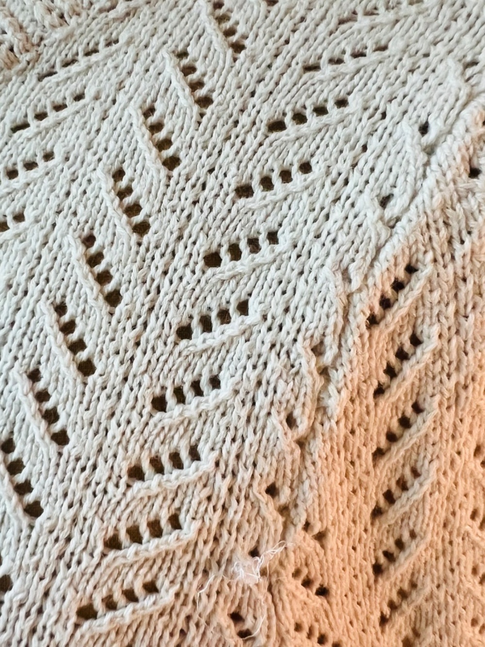 Light sweater - Picture 10 of 10